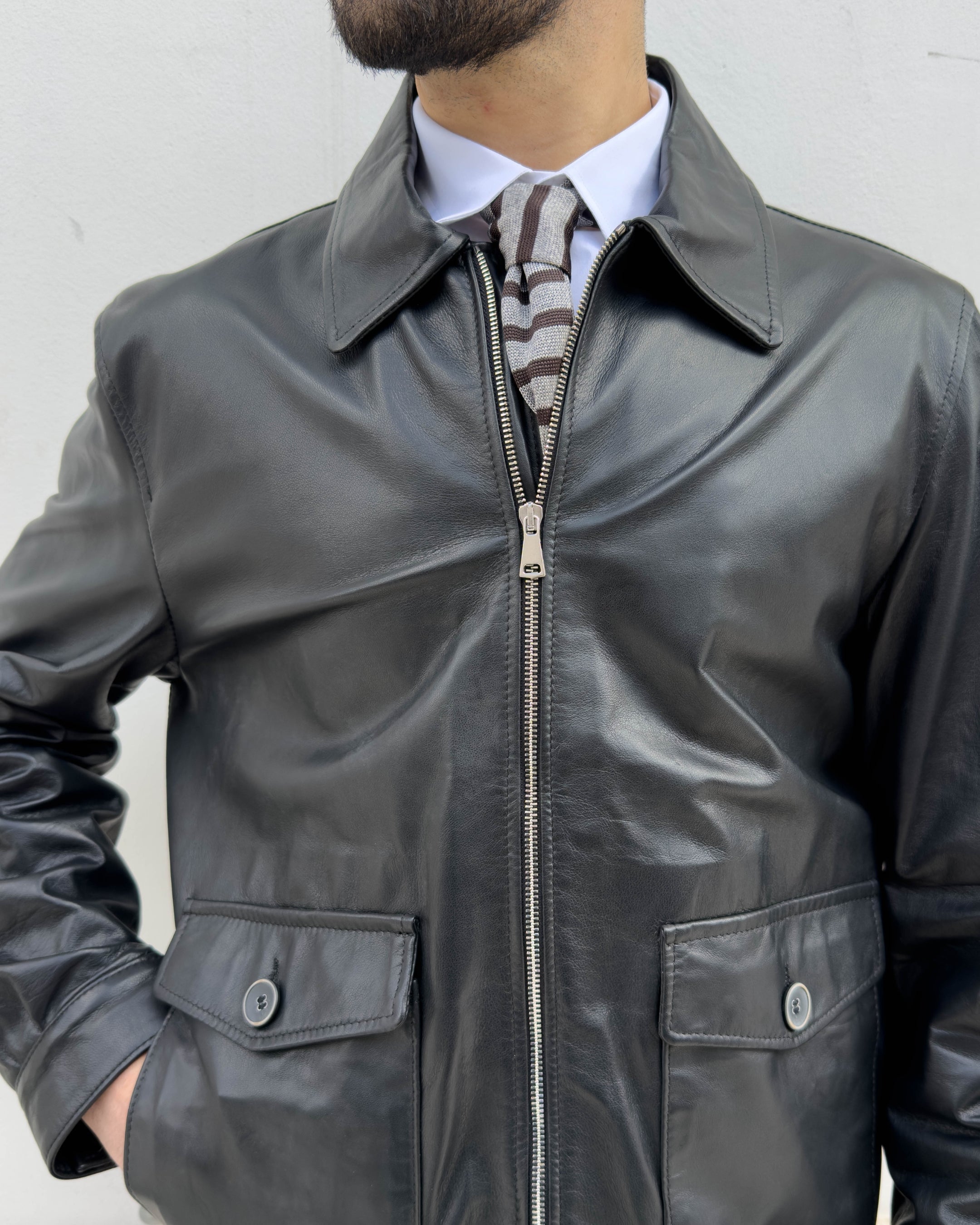 Giubbino Chelsea in pelle vegetale con zip vestibilità regular NERO