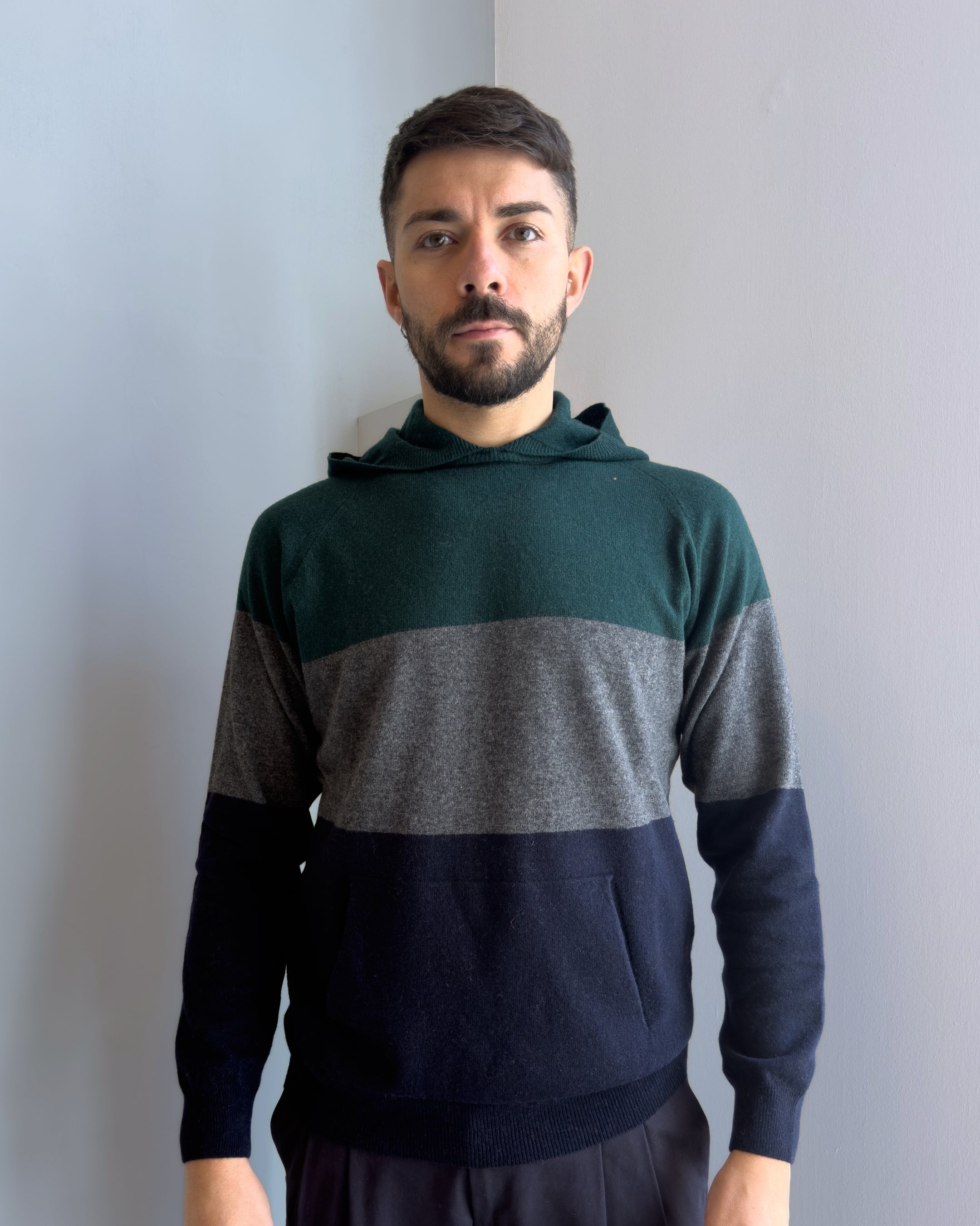 Maglia Gelo con cappuccio vestibilità regular misto lana VERDE