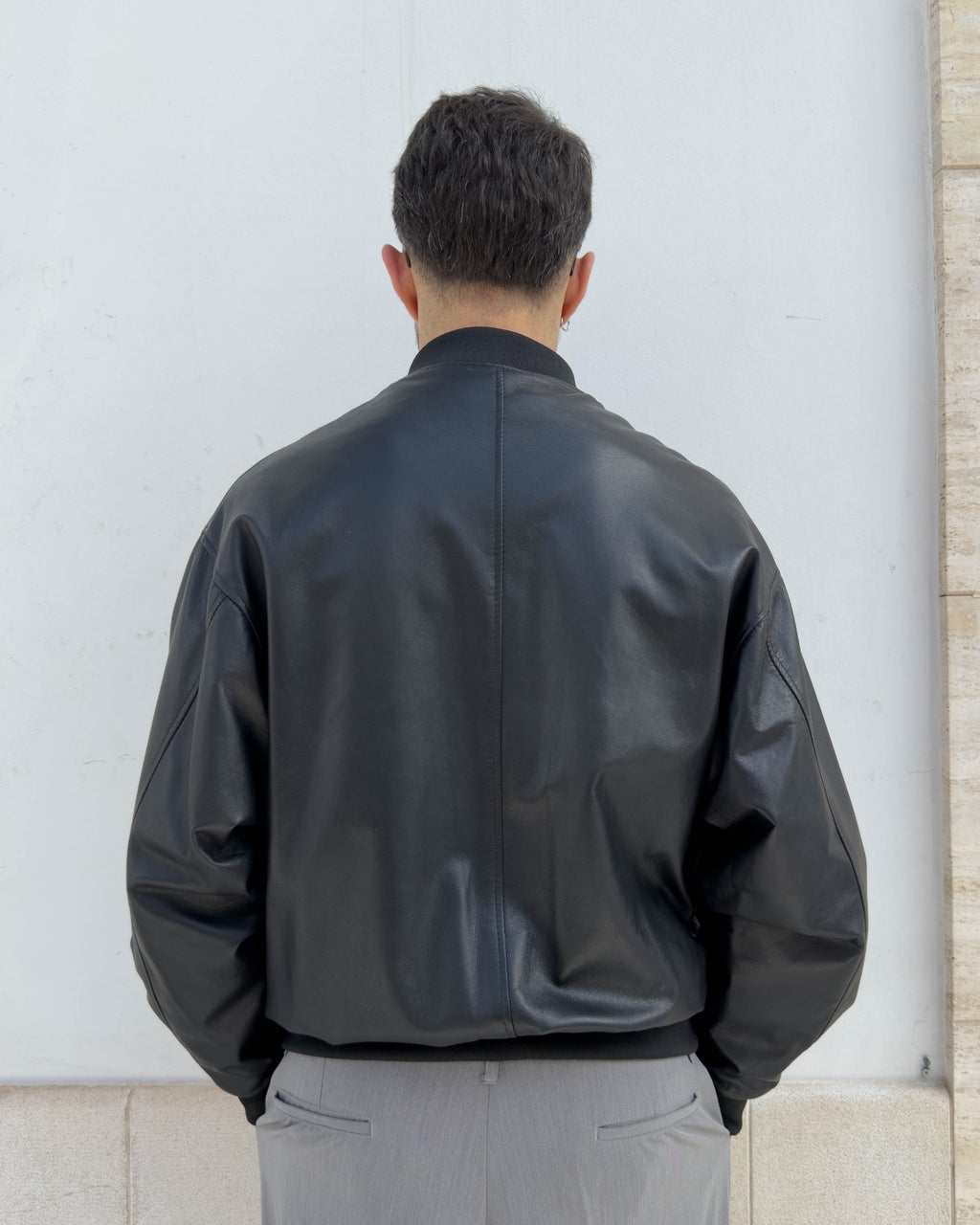 Bomber Kensington in pelle vegetale, vestibilità over NERO